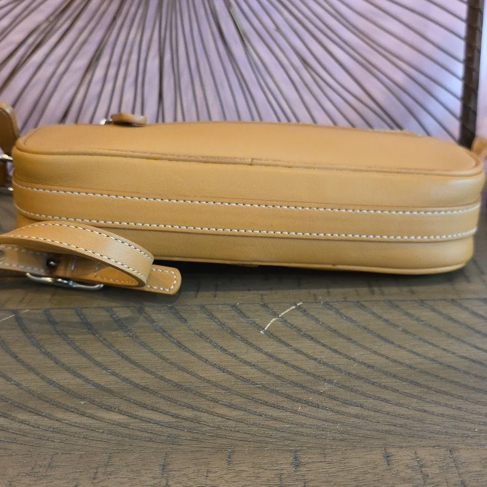 Coach  VINTAGE Baguette Camera Bag #9589